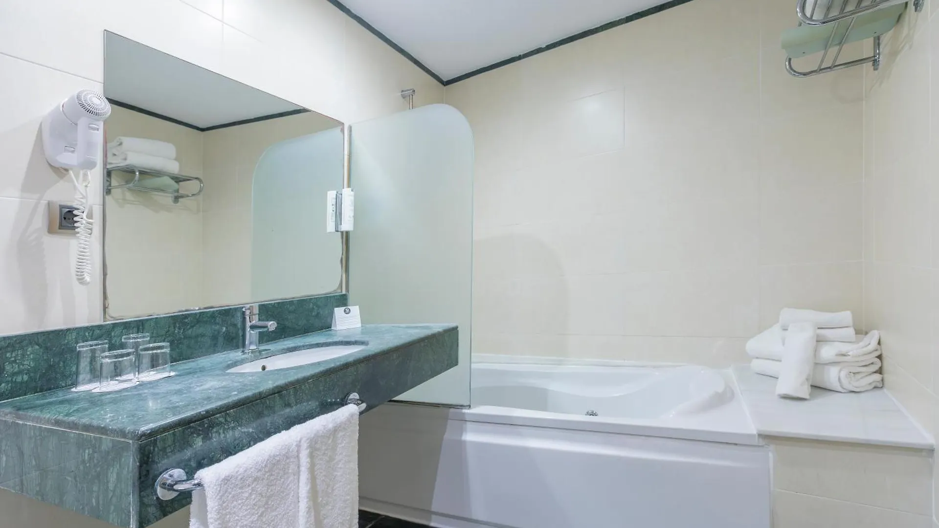****  Hotel Moon Dreams Calabahia La Cala Del Moral Hiszpania